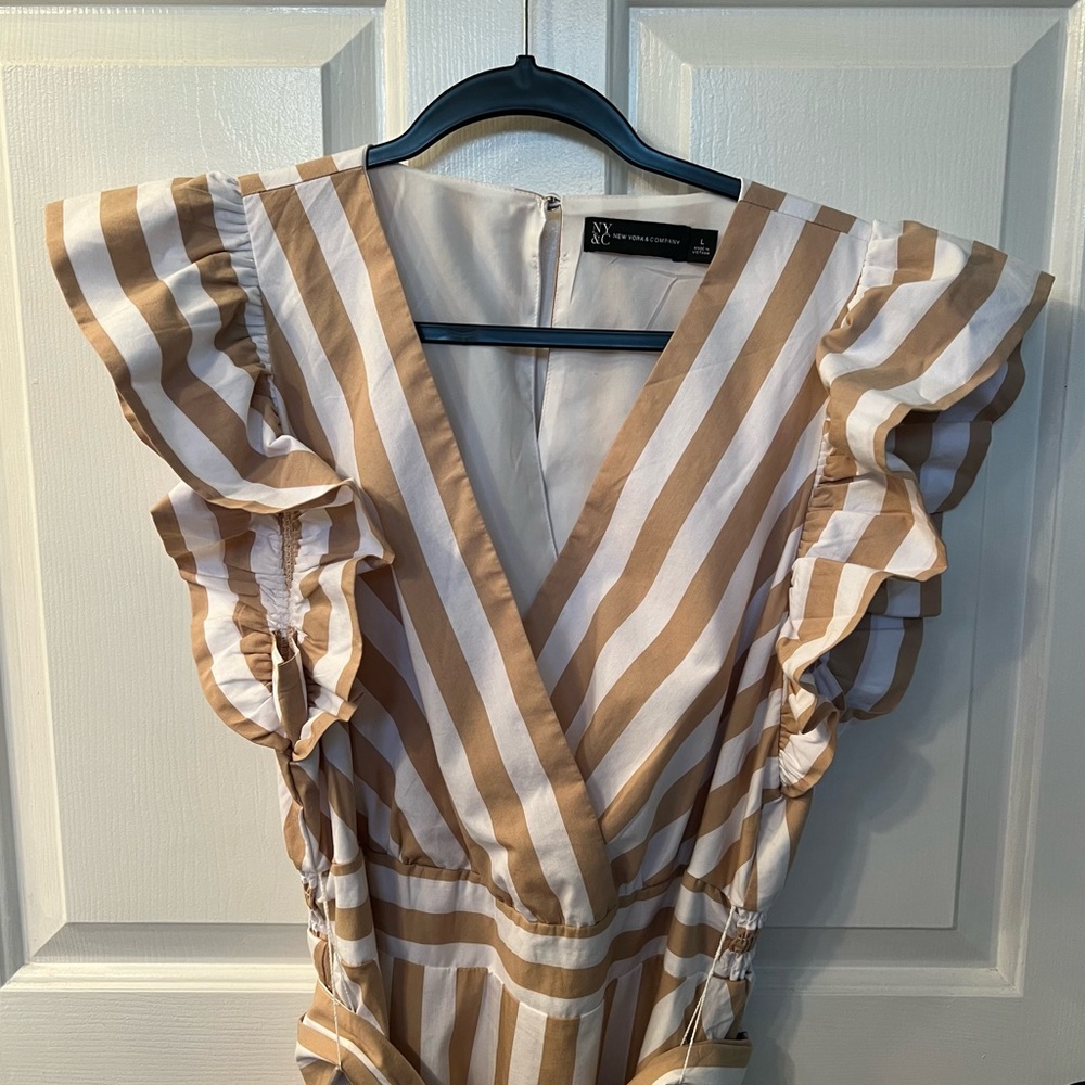 NWOT Striped Ruffle Dress - Picture 3 of 3